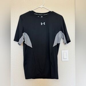 Under Armour Black and Gray Short Sleeve Performance Tees
